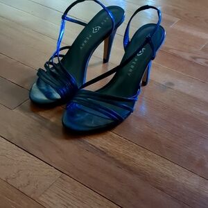 Black strappy heels by Katy Perry sz 9